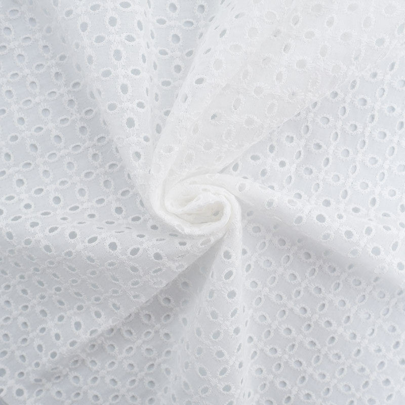 Broderie Anglaise